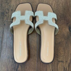 Madden Girl Beige and White Slide Sandals